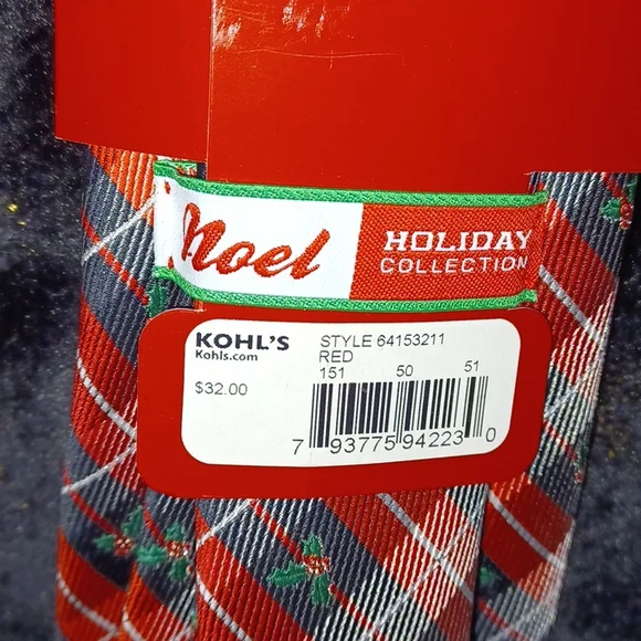 Holiday Tie - Picture 5 of 5